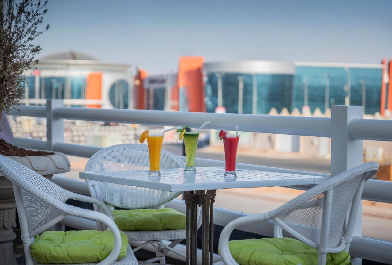 Aronani Hotel Ha'il Buitenkant foto